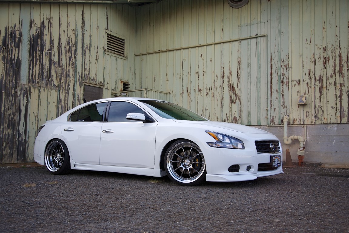 Nissan Maxima Body Kit