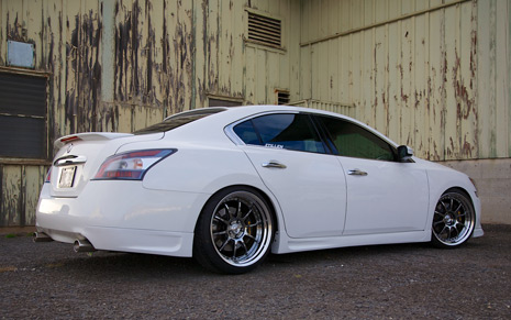 2004 Nissan maxima on big rims