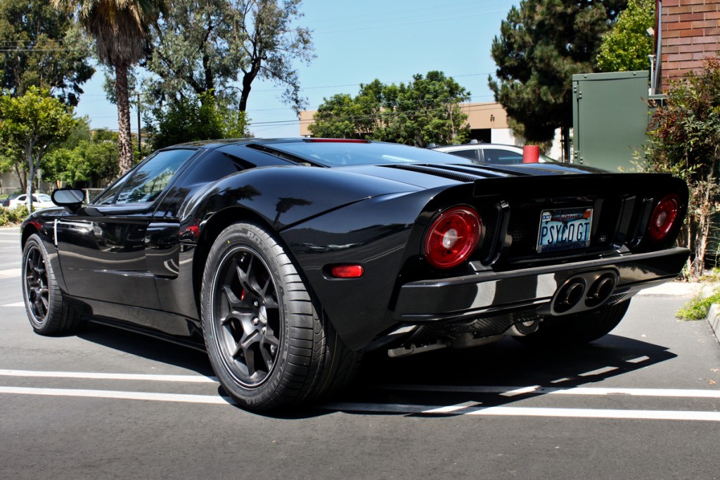 black ford gt rear angle
