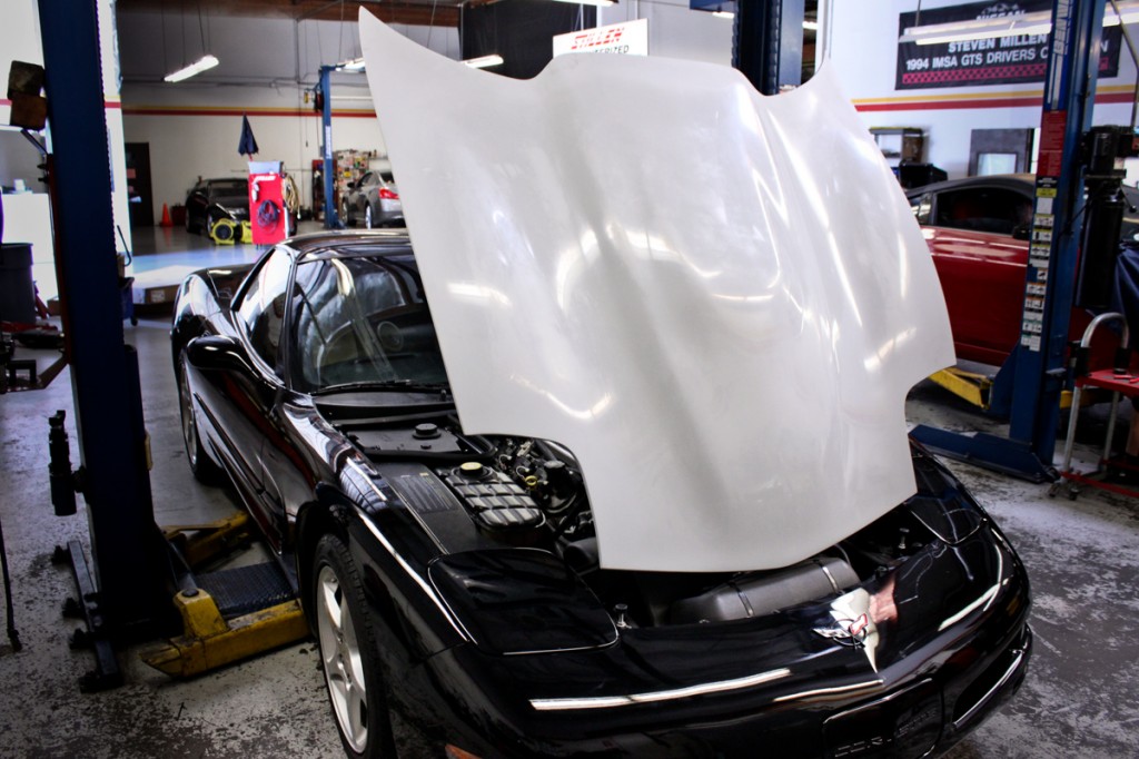 rk sport fiberglass corvette supercharger hood installed