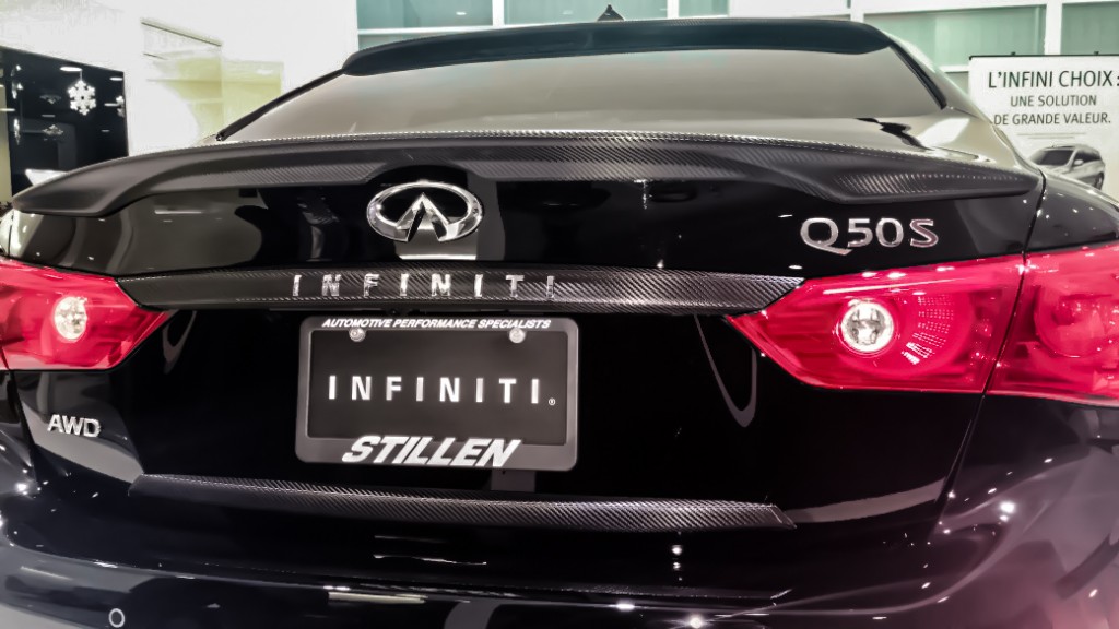 Q50S with STILLEN Roof Wing available at Infiniti Quebec