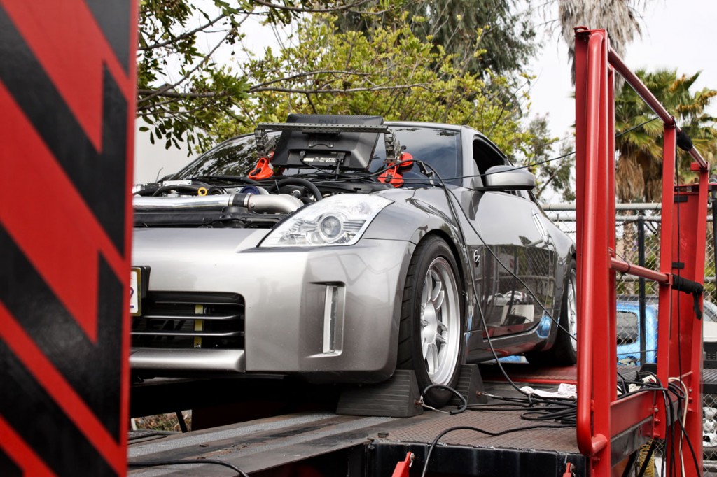 Supercharged Nissan 350Z on Dyno