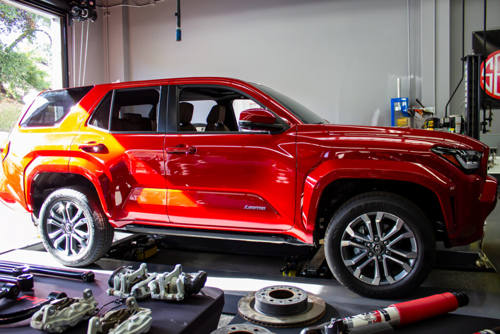 2025 Toyota 4Runner featuring TRD Pro and Trailhunter trims, showcasing new 2.4L turbocharged i-FORCE engine and advanced off-road capabilities.